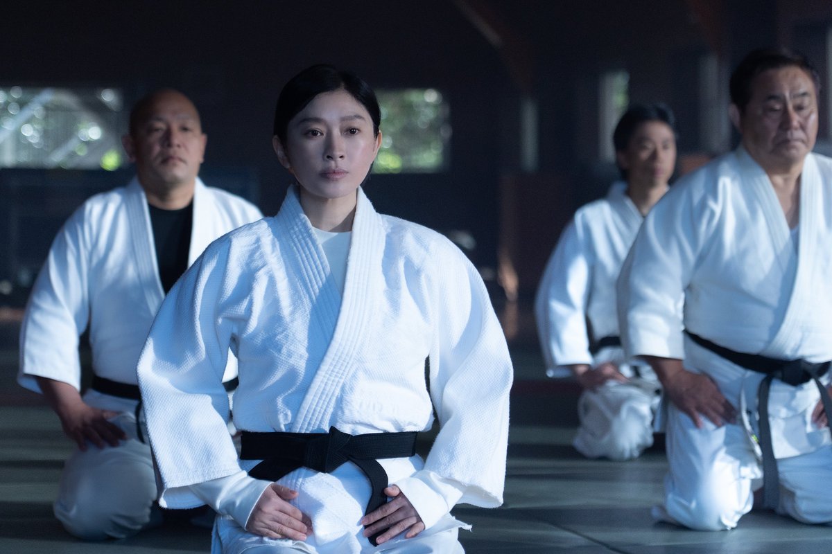 ／
#パンチドランクウーマン
【第3話】今夜10:30放送！
＼

親父を殺してない―
怜治の言葉がこずえの心を揺さぶる💥

さらに、拘置所内で人質立て籠もり事件発生！
立て籠もり犯・三津橋(堀内健)の目的とは…！？

今夜もお楽しみに！

ntv.co.jp/punch-drunk/ar…

篠原涼子 ジェシー(SixTONES) 藤木直人