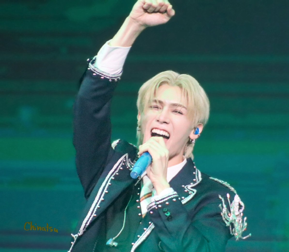 chinatsu_thaiS2's tweet image. Campus prince🤴✨

PEATCHY WITH PEAT
#PEATCHYDAY
#Peatwasu