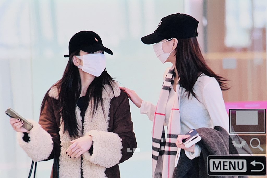 lc_cjs's tweet image. 260125 SZX 궁합즈재잘재잘🐶💬🐰💬 #ITZY #있지 #LIA #리아