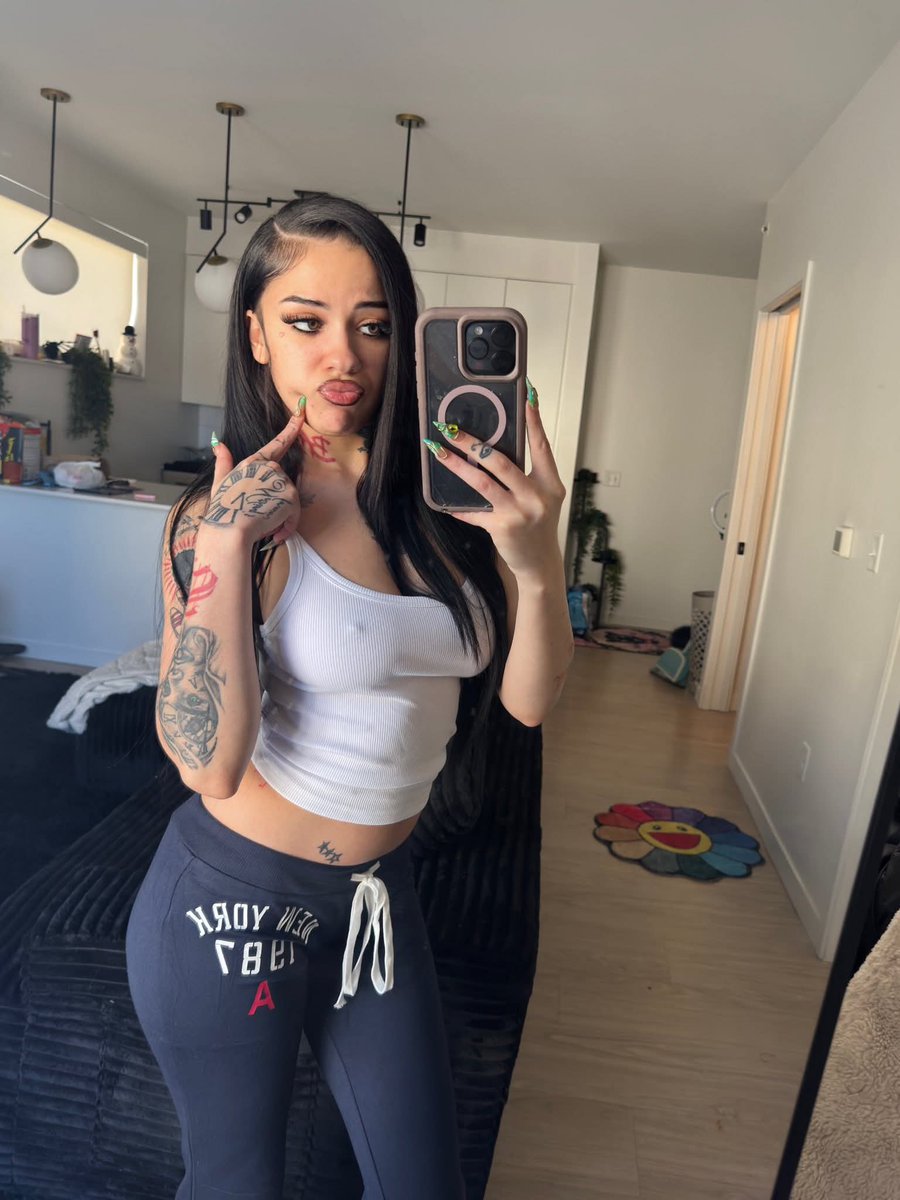 therealchaundra's tweet photo. 😍😇 https://t.co/Yyy4su5uO3