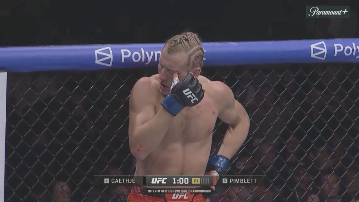 🚨 LIVE UPDATE

Justin Gaethje just caught Paddy Pimblett in the eye

> Paddy is clearly uncomfortable, taking time to recover

this round is getting messy

🔗 poly.market/Gaethje-vs-Pim…