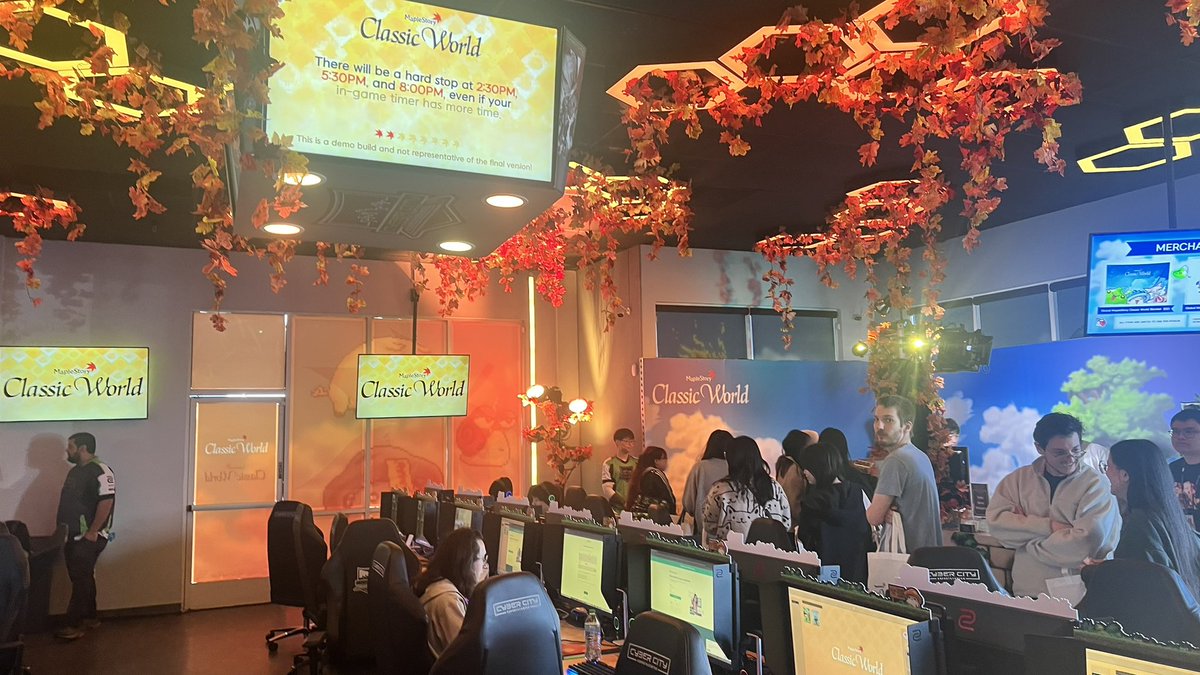 4xhim's tweet photo. MAAPLE MAAAPLE MAAAPLE SUH TORY on god we becoming HennyHoes again #maplestory #maplestoryclassic https://t.co/bs8qUL5mVp