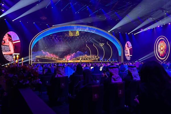 BroadcastProME's tweet image. Gravity Media powers Riyadh NYE live production  broadcastprome.com/news/gravity-m… 
@_gravitymedia #nye #obtrucks #liveproduction #newyeareve