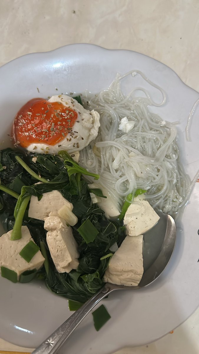 Awet siii kalau gaada dimsum, pizza, mie ayam, bakso, seblak🤣