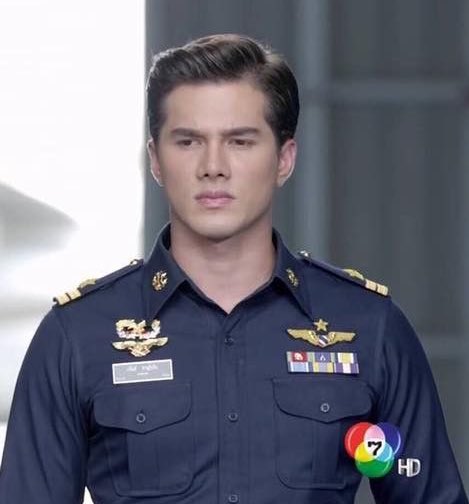 nadoji2001's tweet image. สองรักฉันรับไม่ไหว