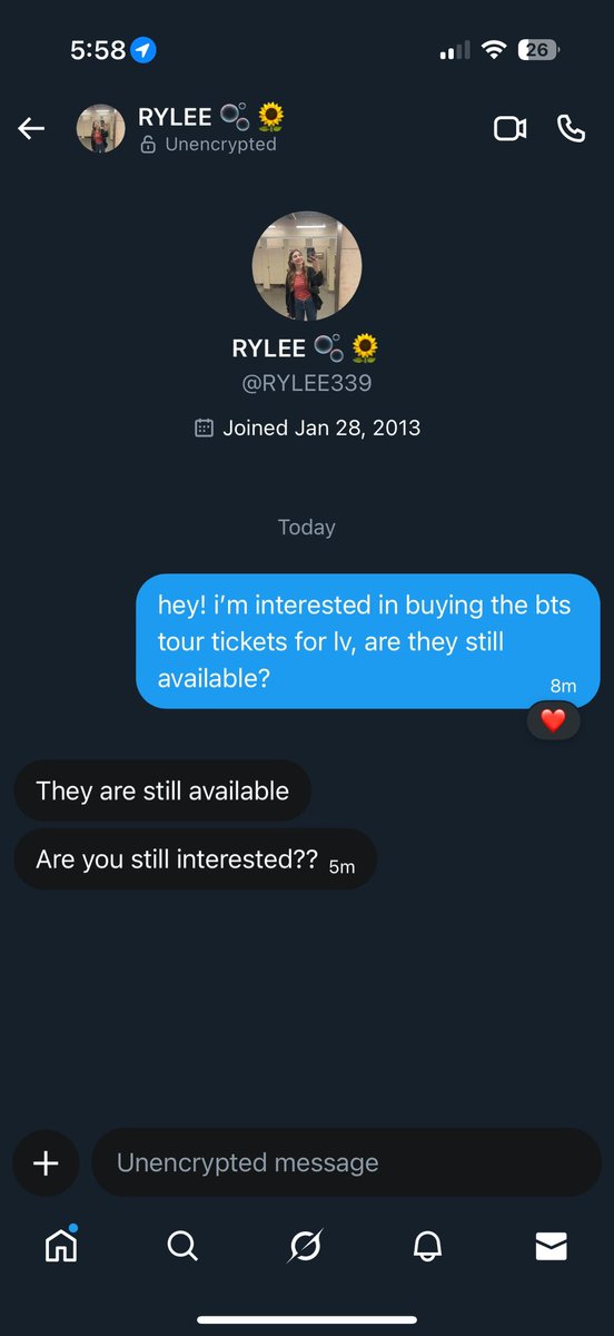 hwastwilightt's tweet photo. on not sending more money, i went to contact the seller to see if she was scamming my cousin out of tickets and she told me they were still available. once my cousin confronted her and told her she was going to dispute the charges, the scammer blocked her. https://t.co/PlT83K7CRc