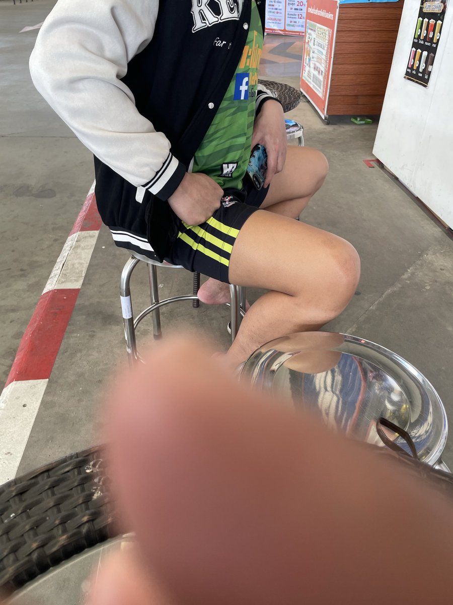 เงี่ยนควย เงี่ยนตูด tweet media