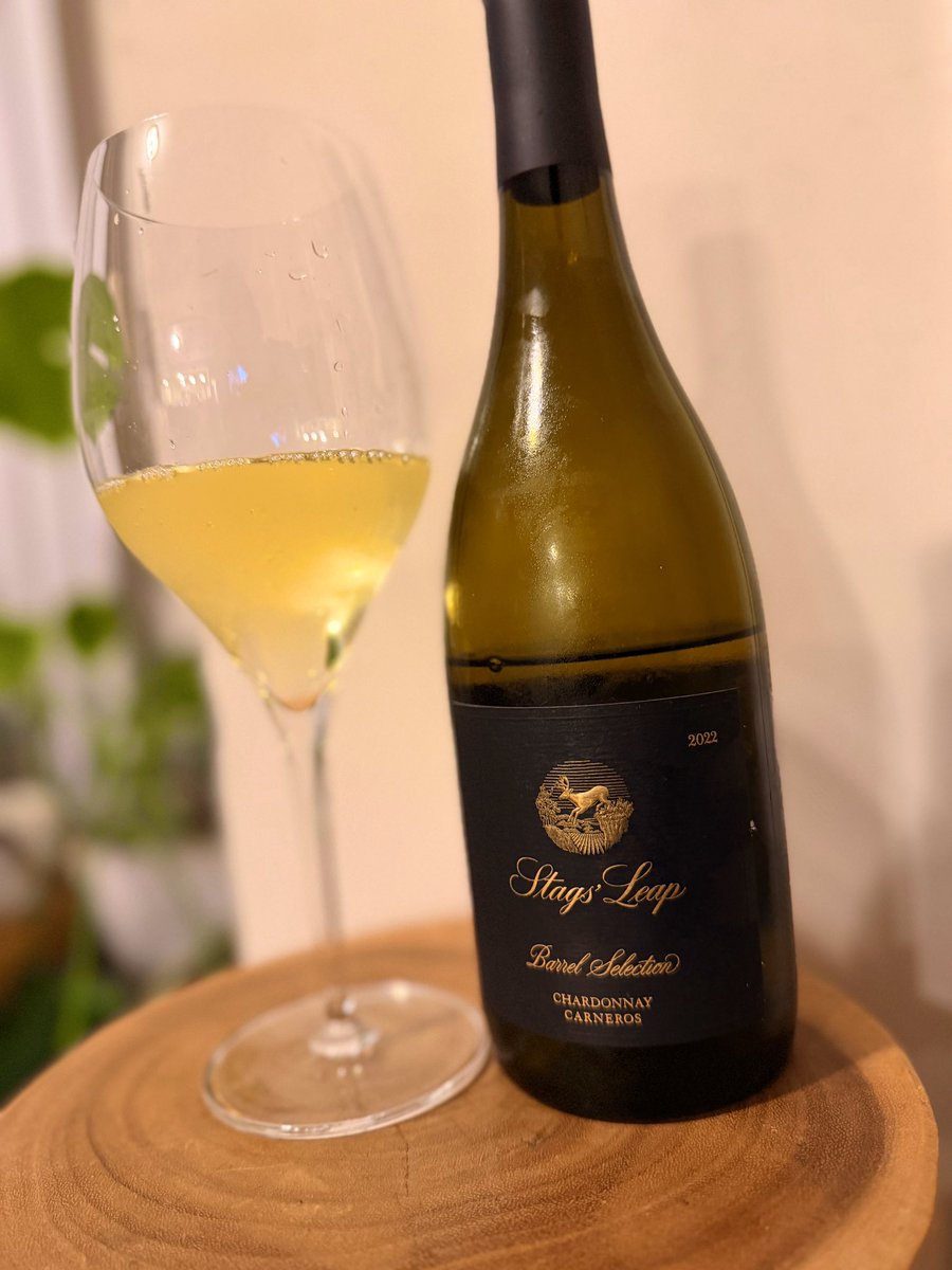 alex_pointsguy's tweet image. Stags’ LeapのBarrel Selectシャルドネ！ワイナリーでしか買えない希少品😳 樽香がありながらクドすぎず、ナパのシャルドネが少し苦手な方にもアプローチしやすいワインだと思います☺️ イタリアンに合わせて夫婦で1本いってしまいました🤤 トモさん@LAtayori ありがとうございました！