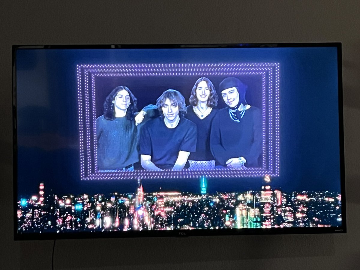 glass_wrld's tweet photo. happy geese on snl night to all who celebrate https://t.co/XUOBl1tg4W