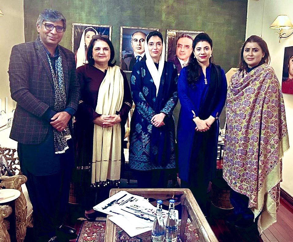 AounSahi's tweet photo. Met the incredibly intelligent Ms. @AseefaBZ, the First Lady, courtesy @RubinakhalidPPP, who briefed her on BISP’s work. Found her a good listener—pro-poor, respectful &amp; grounded. Having the privilege of meeting SM BB, @AseefaBZ truly reminds us of her mother. More power to her https://t.co/AKP6OSanCw