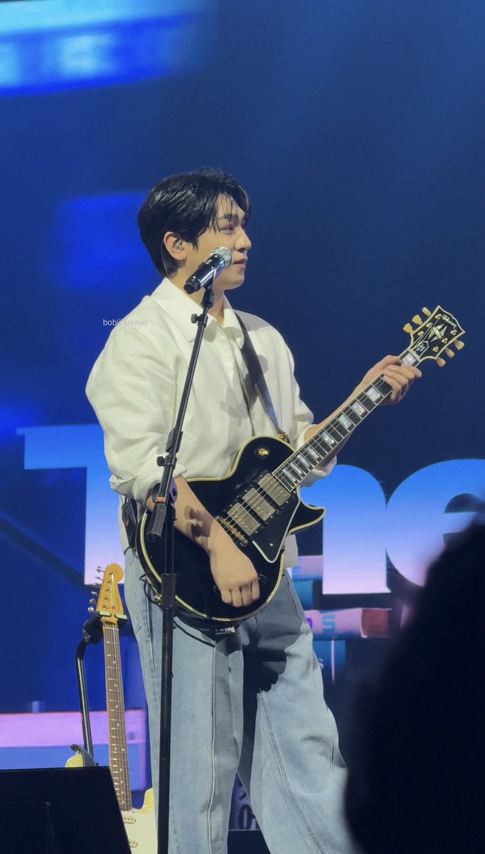 bobjjhuseyo's tweet photo. 260124 The Decade in Manila

Everything feels so unreal!!! The last time I got to see Sungjin this close was during Hi-touch for Gravity back in 2019.

Sobrang pogi 😭🧎‍♀️

#TheDECADEinManila #성진 #DAY6 https://t.co/3MR5vCInIR