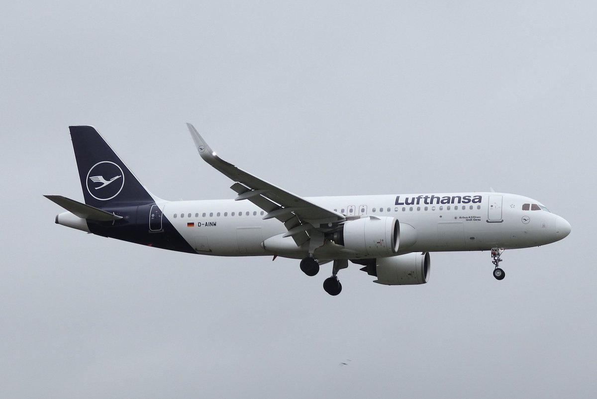 Lufthansa🇩🇪 Airbus A320neo D-AINW 15/JAN/2026 London Heathrow