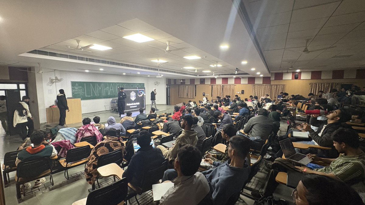 LNMHacks 8.0 tweet media