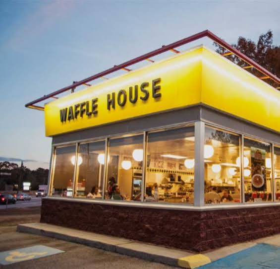 🚨#BREAKING: At least 26 Waffle House locations across the country have been forced to close as a major and dangerous snow and ice storm continues to sweep through large portions of the U.S., creating hazardous travel conditions, widespread disruptions, and significant safety