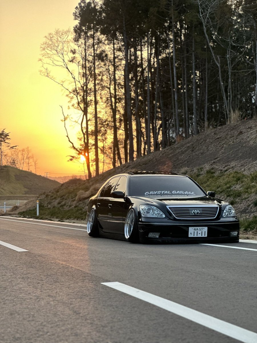 ucf31_m's tweet photo. 久々に洗って撮った
#celsior #crystalgarage #vip #custom #映え https://t.co/PcHTO2dcnf