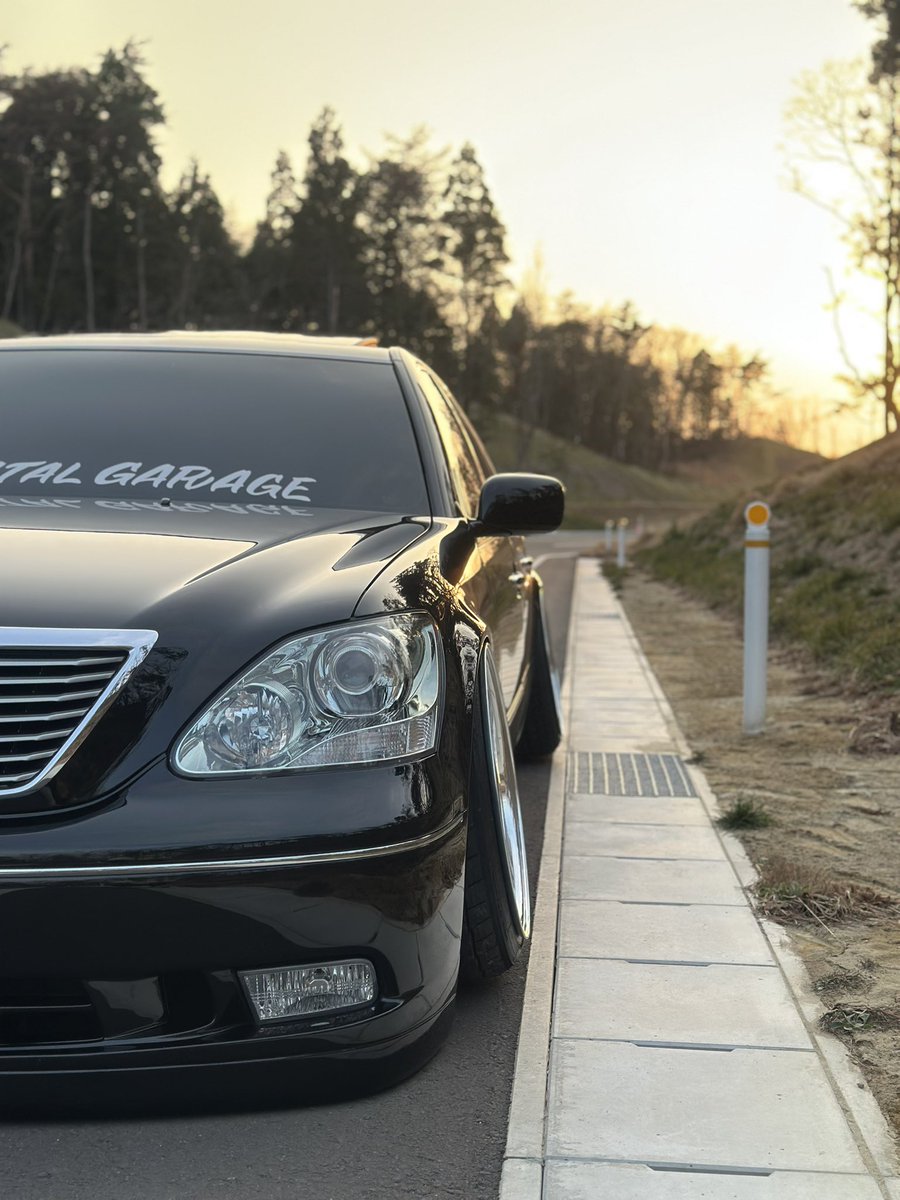ucf31_m's tweet photo. 久々に洗って撮った
#celsior #crystalgarage #vip #custom #映え https://t.co/PcHTO2dcnf