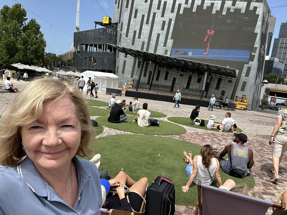 suejsara's tweet photo. Tennis and culture 🎾🎨#FederationSquare #NGV #Melbourne #YarraRiver #AusOpen2026 https://t.co/qoZZlm2UTZ
