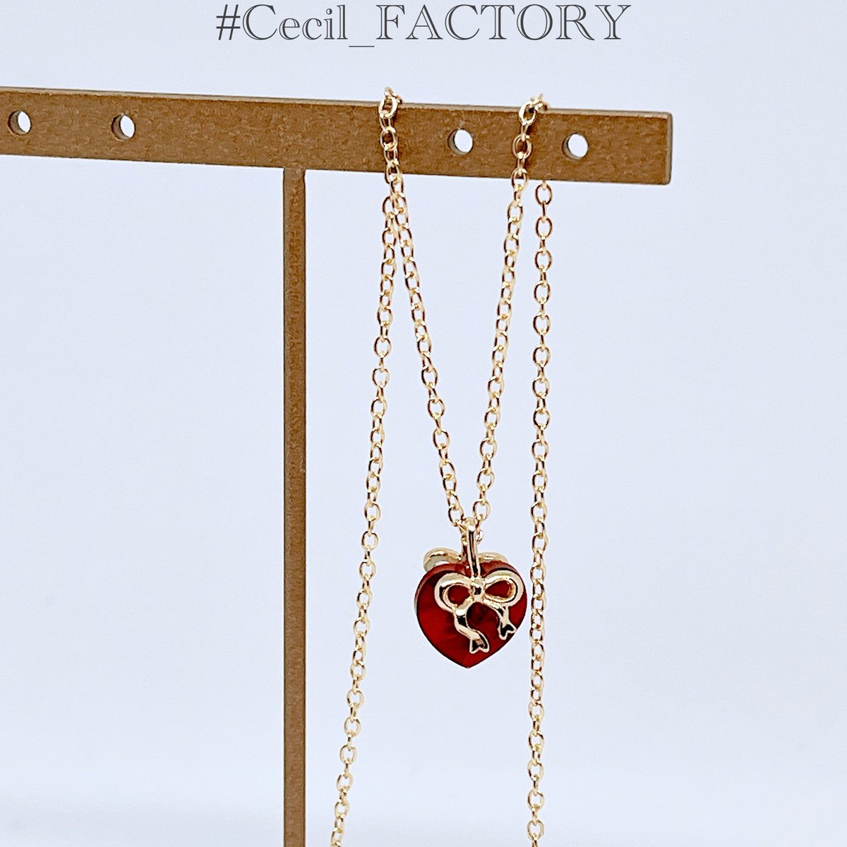 【お知らせ】
ステージのきらめきを日常に…✨

Ribbon Heart Stage Link Set
イヤーアクセサリーとペンダントトップを
それぞれ単品でお迎えいただけるようにしました❤️💜💙
お好きなかたちでどうぞ✨
🛍 minne.com/@cecil-fanks

#Cecil_FACTORY
#ハンドメイドアクセサリー
#minneで販売中