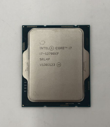中古コーナー】 人気の12世代CPU！DDR4環境の強化に是非！ 中古 INTEL