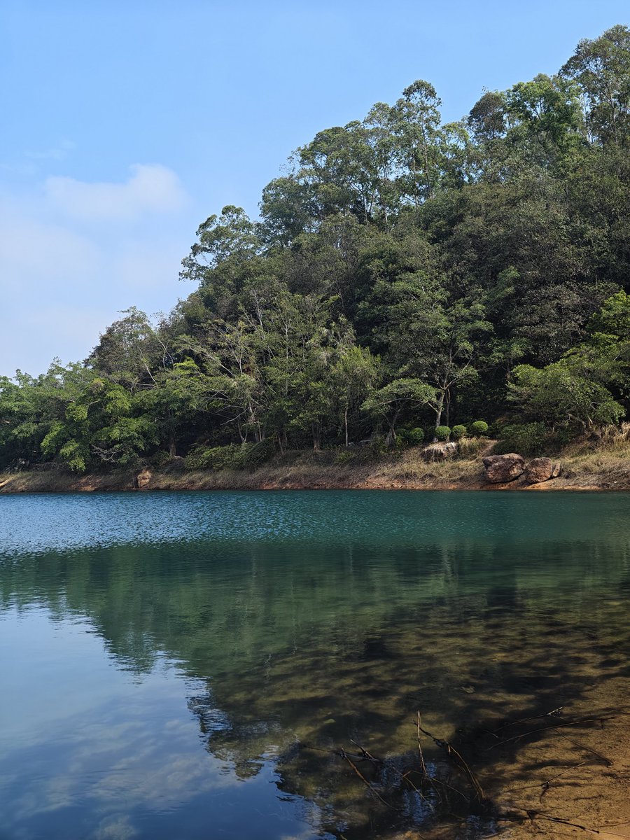爬山⛰️除了锻炼身体之外，就为了把你彻底熏死，投降在我脚下