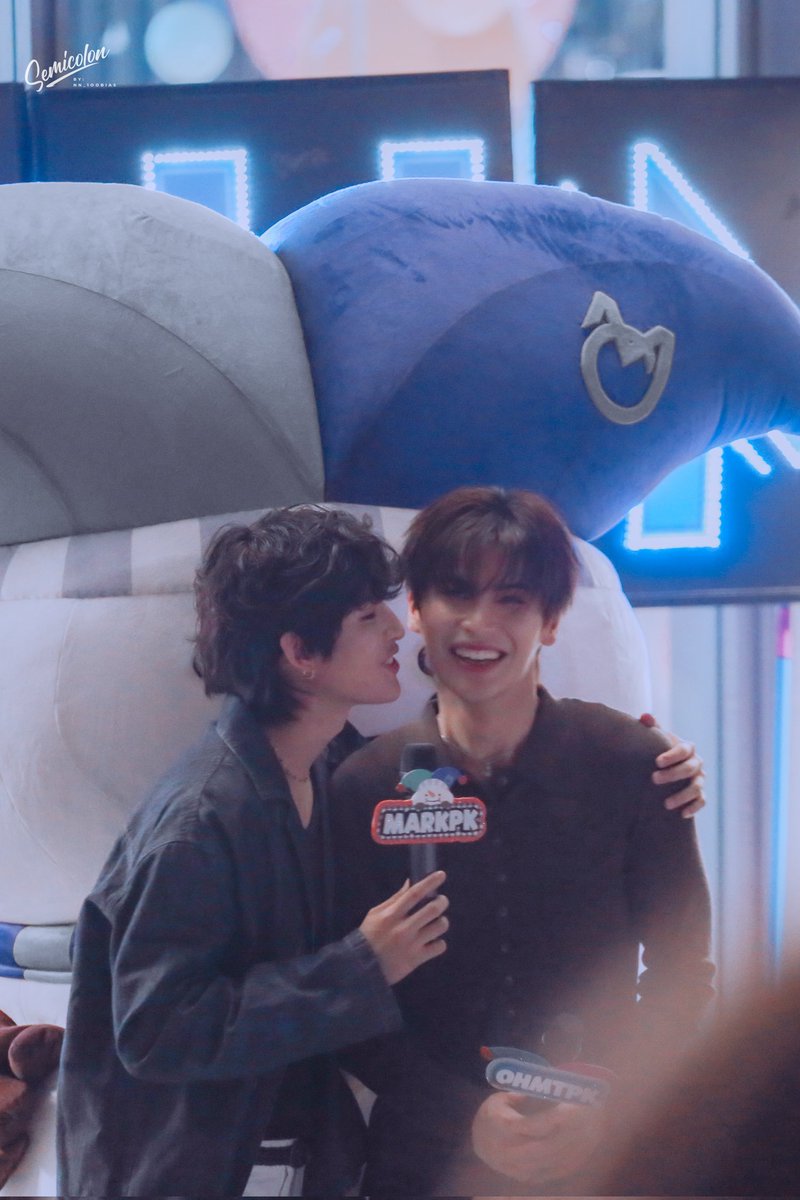 NN_1oobias's tweet image. พี่ถามว่า เกิดไรขึ้นคะ!!!

MARKOHM SANAM ARN LEN SIGN 

#markohm 
#สนามอ่านเล่น2026xMarkOhm 
#mmarkpkk @mmarkpkk #ohmtpk