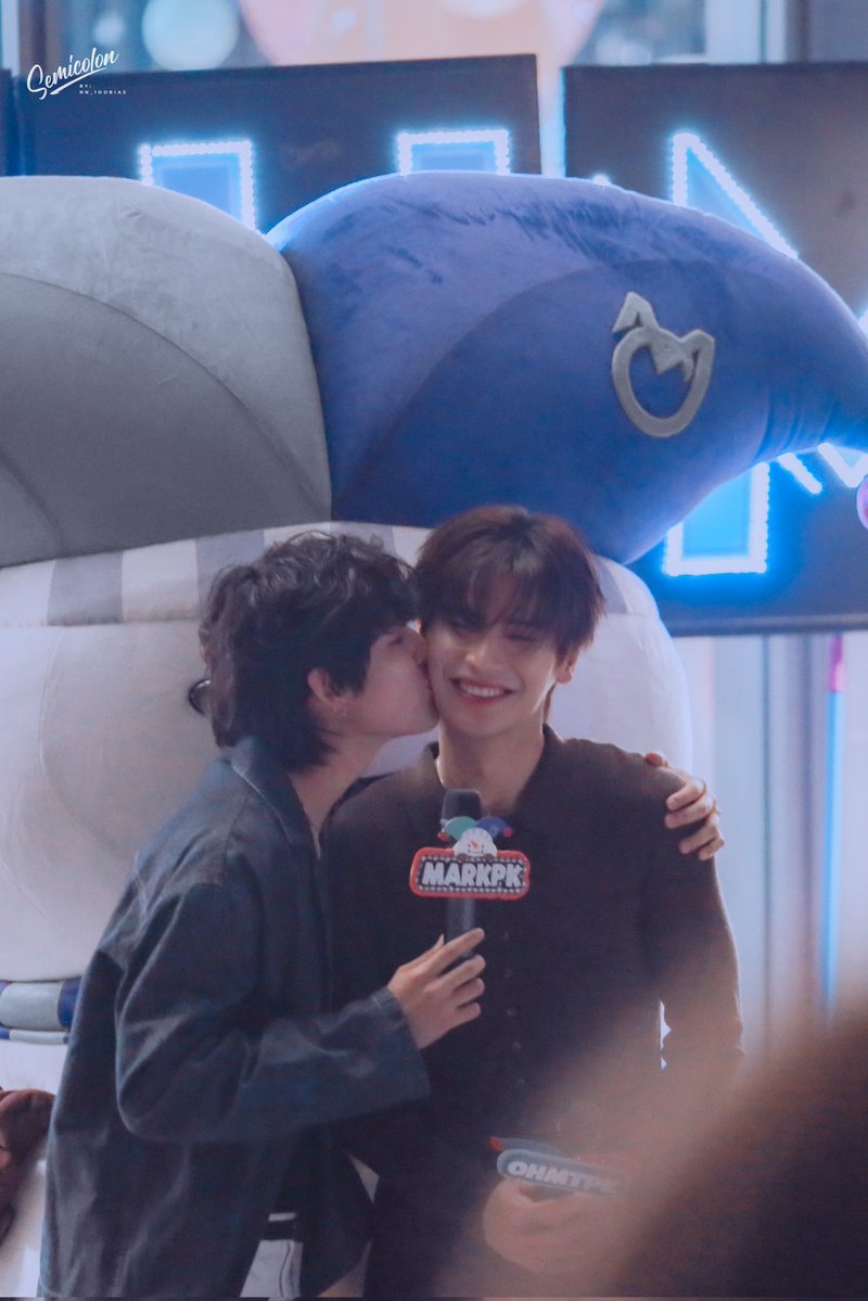 NN_1oobias's tweet image. พี่ถามว่า เกิดไรขึ้นคะ!!!

MARKOHM SANAM ARN LEN SIGN 

#markohm 
#สนามอ่านเล่น2026xMarkOhm 
#mmarkpkk @mmarkpkk #ohmtpk