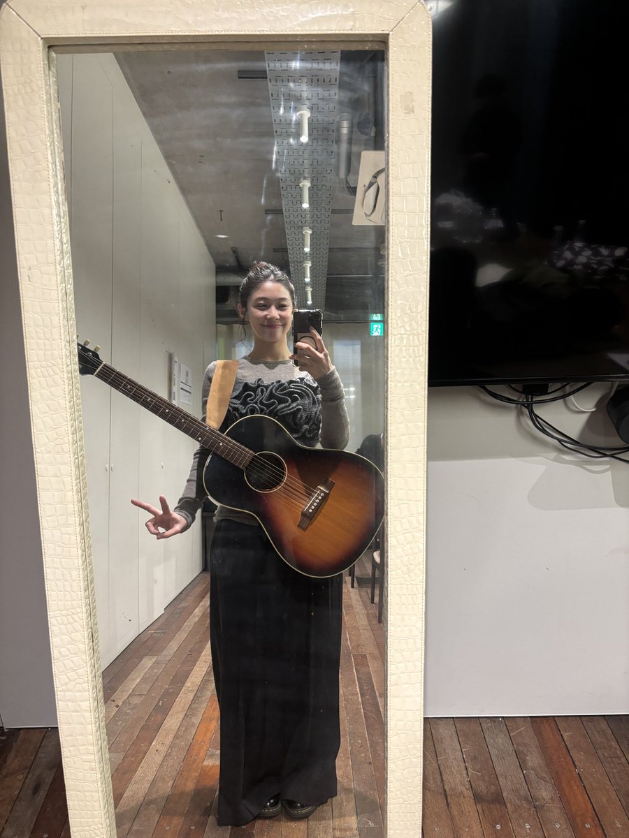 加村 真美 tweet media