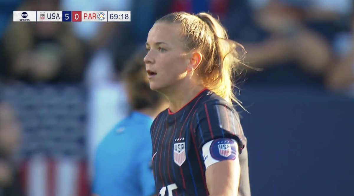 The youngest USWNT captain on record. 

20-year-old Claire Hutton 🫨