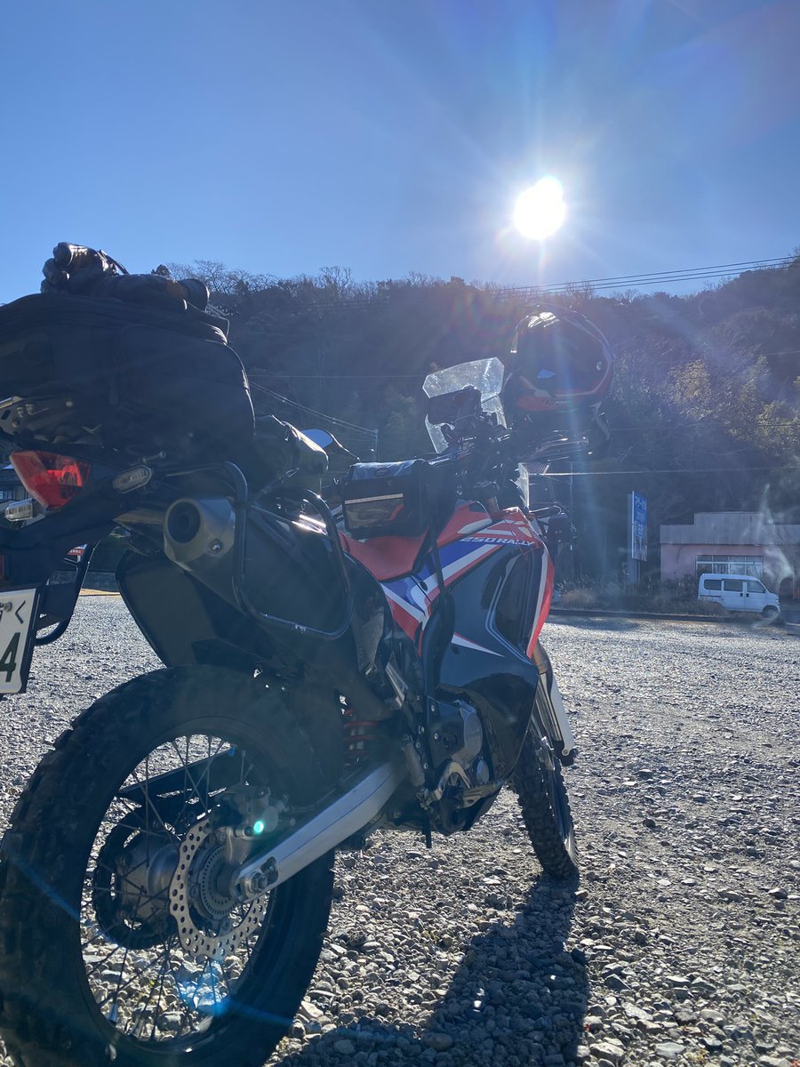 sigesoto's tweet photo. 林道ラーツーに出発♪

#crf250ラリー https://t.co/zUH2335o9e