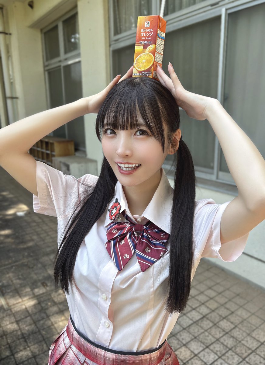 由良ゆら #よーよーよー♡2月1日4周年ライブ (@yurayura_yuraa