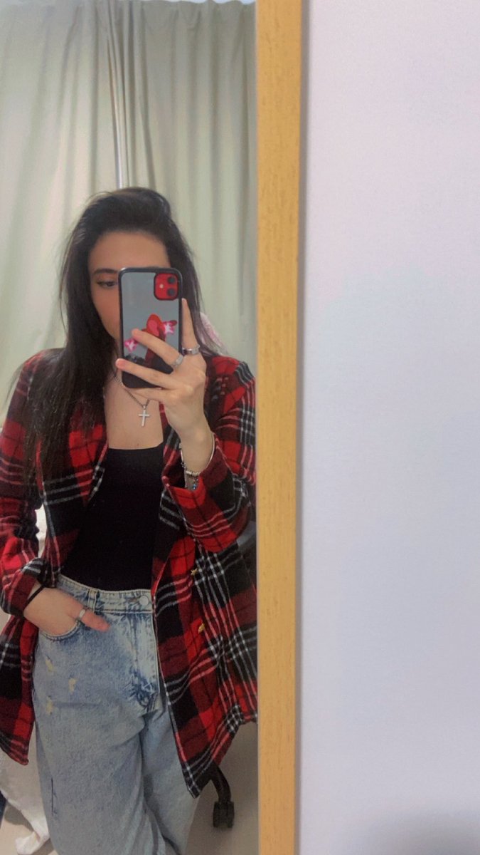 Here is to 27 years of questionable choices and excellent recovery skills
🥳