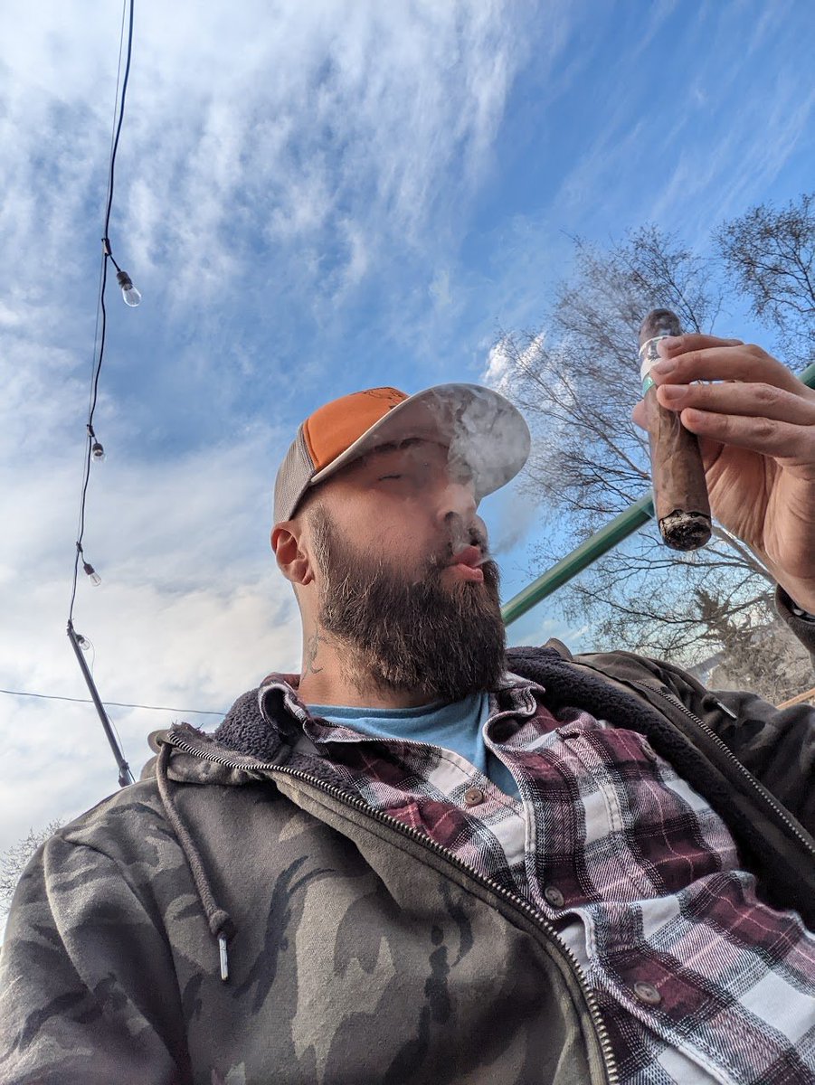 LumberSnack tweet media