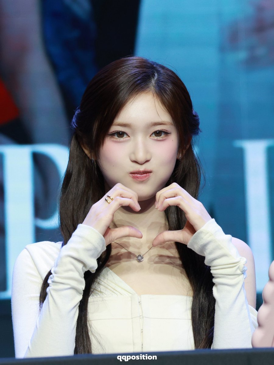 乔乔position tweet media