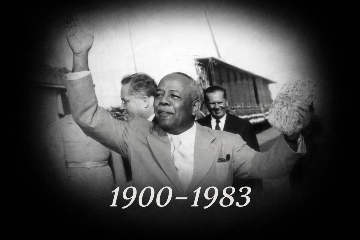 Sudanhistory280's tweet photo. إبراهيم عبود في ذمّة الله

8 سبتمبر 1983 – توفي فجر اليوم الرئيس السوداني الأسبق الفريق إبراهيم عبود عن عمر يناهز الثمانين عاما. (وكالة السودان للأنباء)
