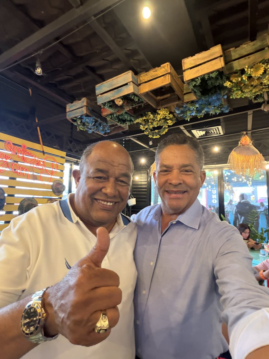 Hoy nos encontramos con un Diputado,Senador histórico y líder político de Monte Cristi. Mi amigo Moreno Arias. Con quien conversamos  sobre los grandes retos y desafíos de mi <a href="/PRM_Oficial/">PRM</a> y sobre nuestra posible candidatura a Secretario General del partido. Las bases están