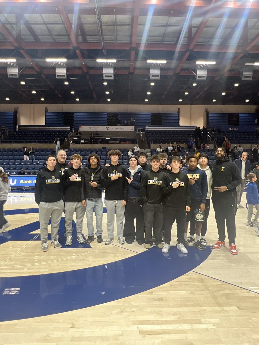 Turlock Boys Basketball tweet media