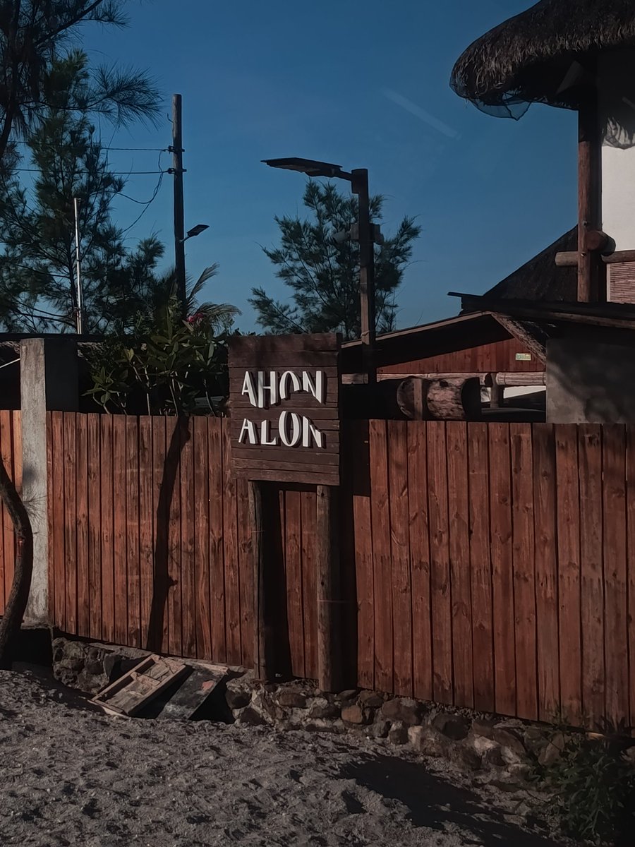 _solacecham's tweet image. touch down ~ ahon, alon, zambales ☀️