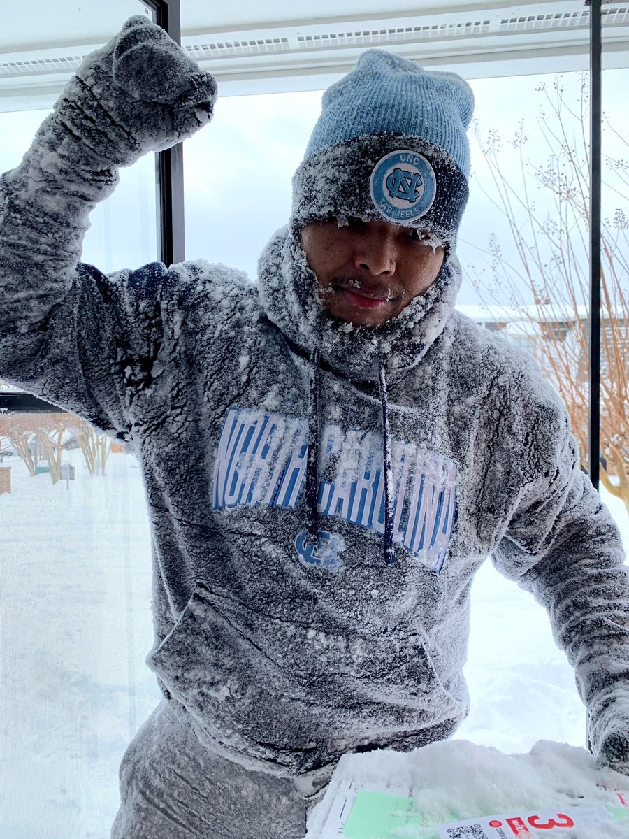 Pulled a Cole and tried to go get pizza… almost made it back 😩😩🤣🤣🥶