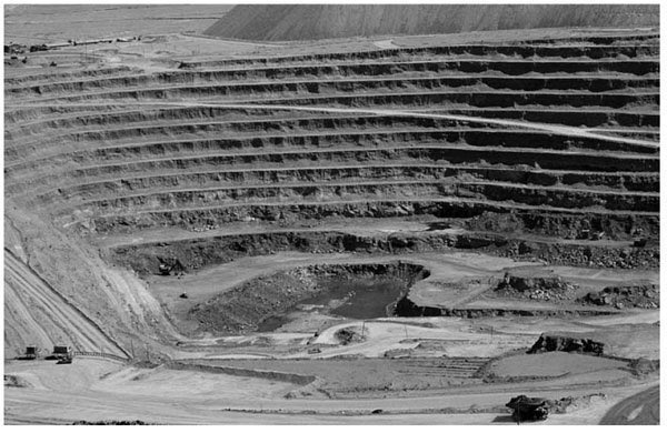 El 25 de Enero de 1966 se publicó la Ley de Chilenización del Cobre,  n.° 16.425.