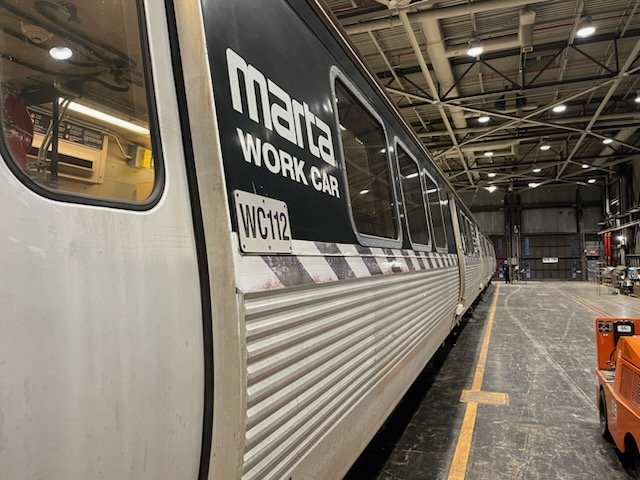 MARTAtransit's tweet photo. Work train getting ready to head out for another round of deicing. https://t.co/bqp4QWId9j
