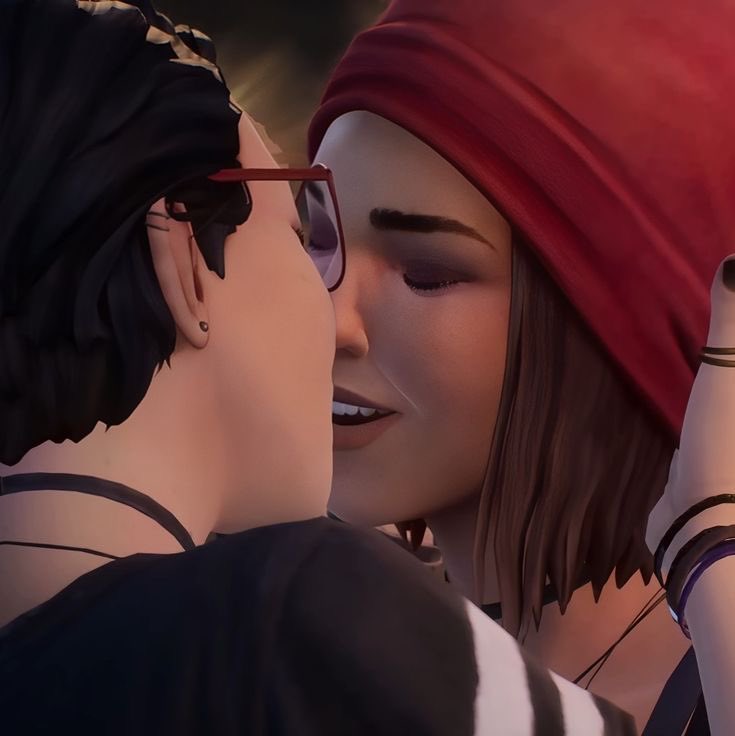i love love love lis true colors sm, i adore steph and alex.. and i love the story and the graphics and the soundtrack. i didnt know steph haters existed I LOVE YOU STEPH!! i love u chenrich i love u listc.