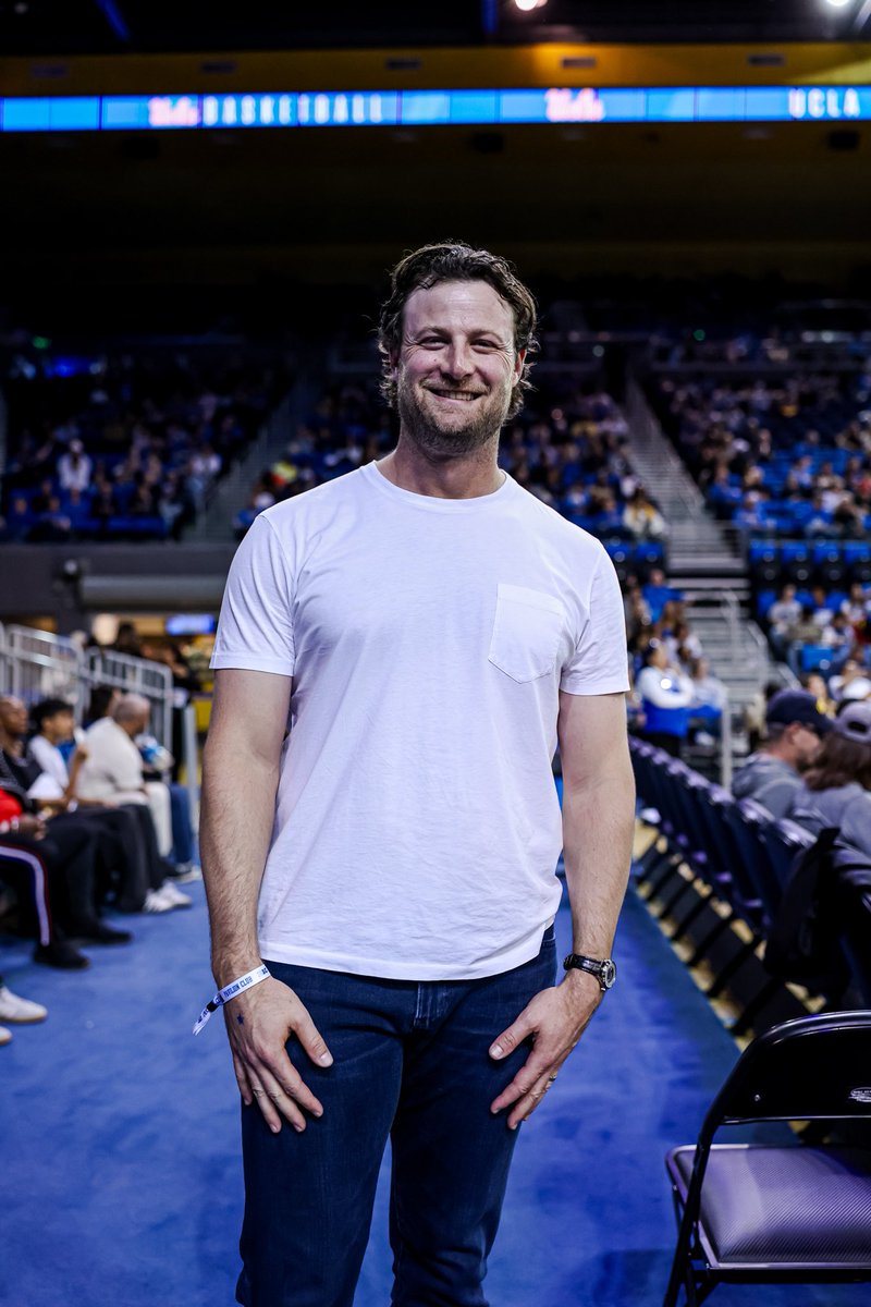 UCLA Baseball tweet media