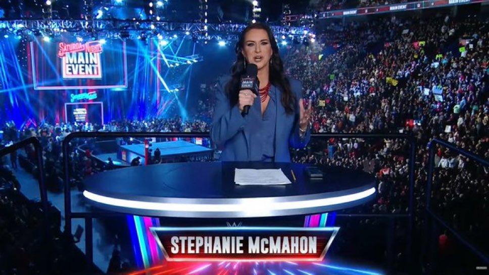 WrestlePurists's tweet image. Stephanie McMahon hosting SNME alone Tonight, and says Joe Tessitore is stuck at an Airport in Detroit 

#SNME