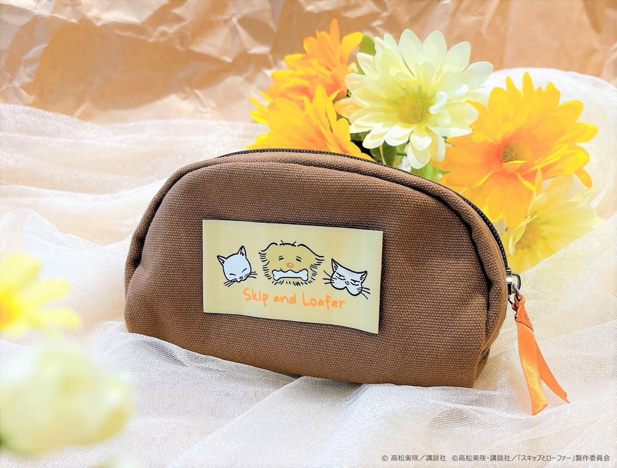 skiptoloaferex's tweet image. ／
#スキップとローファー展
名古屋会場 チケット発売中📢
＼

初の漫画とアニメがクロスオーバー空間な展覧会✨
作品の制作過程や初公開の原稿まで…👀

グッズ付入場券には
ポーチ＆ビジュアルステッカー🌸

👇詳細・チケット購入
skip-and-loafer-ten.com

#スキップとローファー
#スキロー展