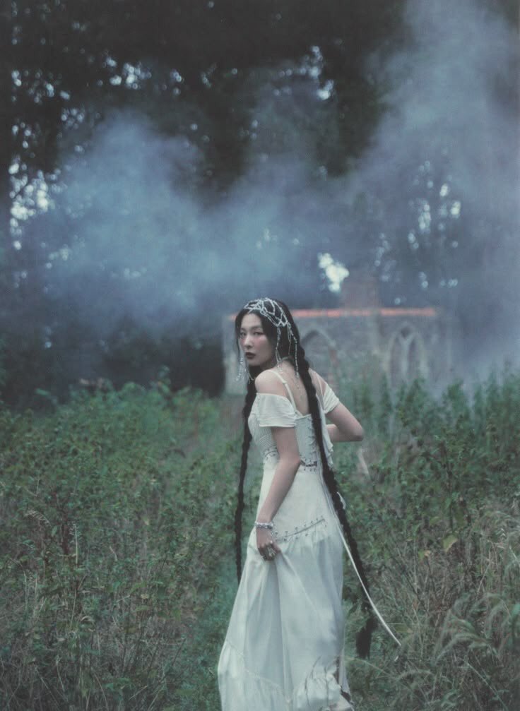 thalyonfilm's tweet image. seulgi - 28 reasons (2022)