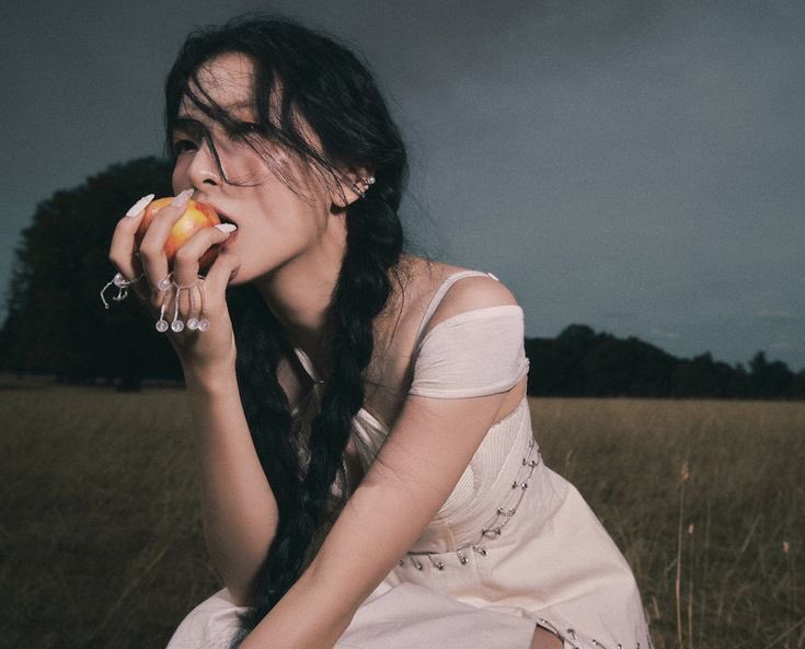 thalyonfilm's tweet image. seulgi - 28 reasons (2022)