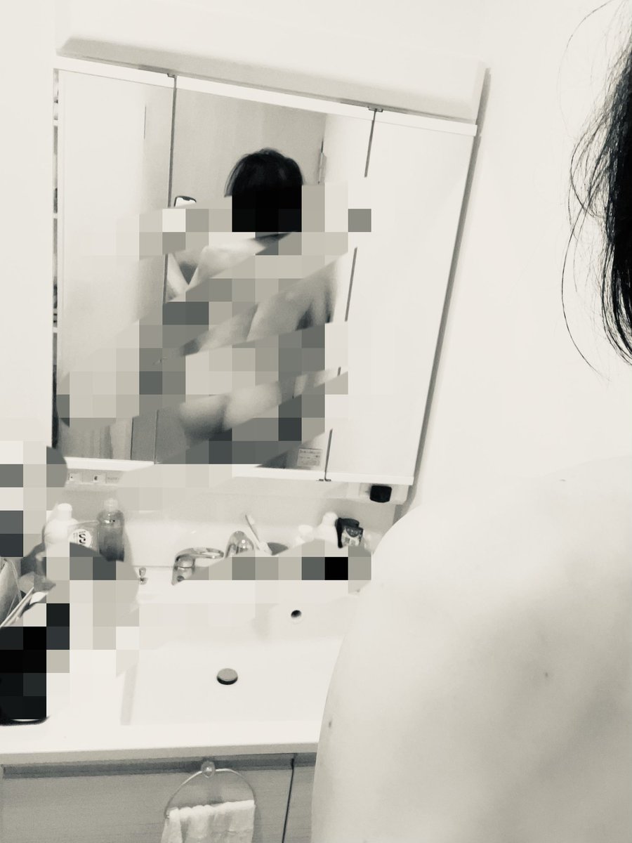 yukixotic's tweet photo. 今日わちゃんと起きた🥱
洗濯して干したし👚🌀
お風呂1時間入って出て来た♨️ https://t.co/ZCrJ1MfPX9