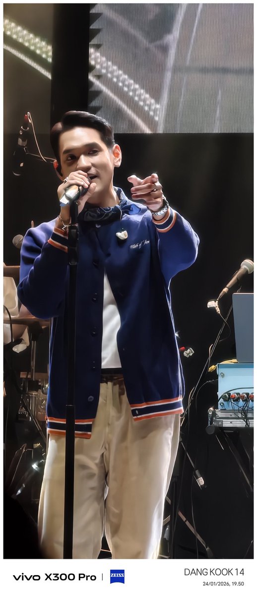 dangkook14's tweet photo. #afgan #moovefest #cimorymoovefest2026 https://t.co/vqzfZMyqCK