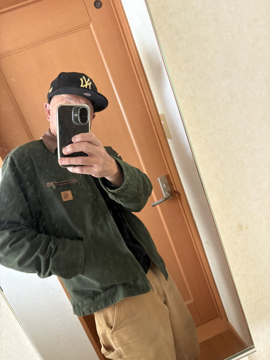 mare670304's tweet photo. 今日はカーハートのデトロイトジャケットで😆
#カーハートデトロイトジャケット
#古着好き https://t.co/r3AF5uzZcz