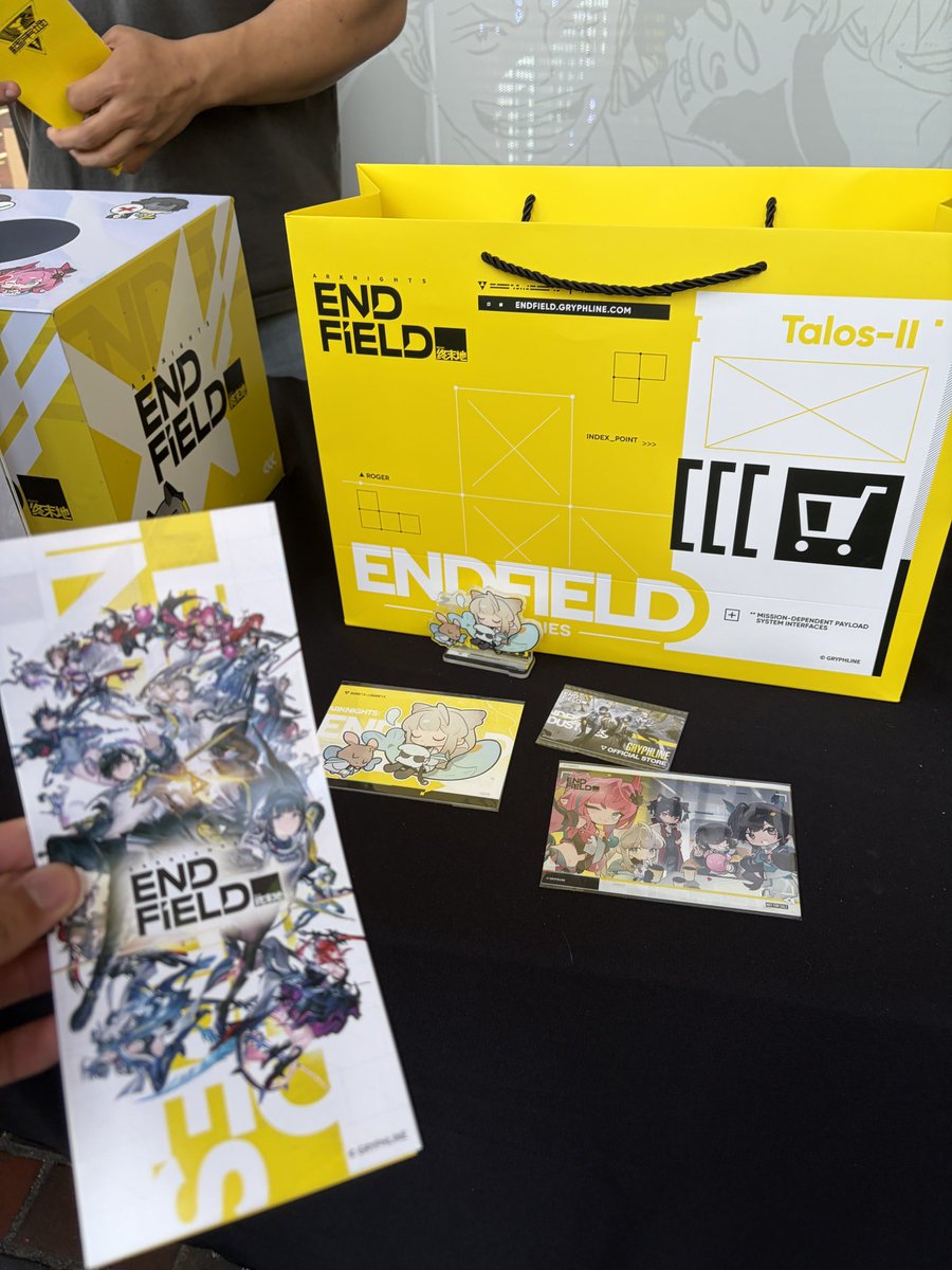 CaptnFail tweet media